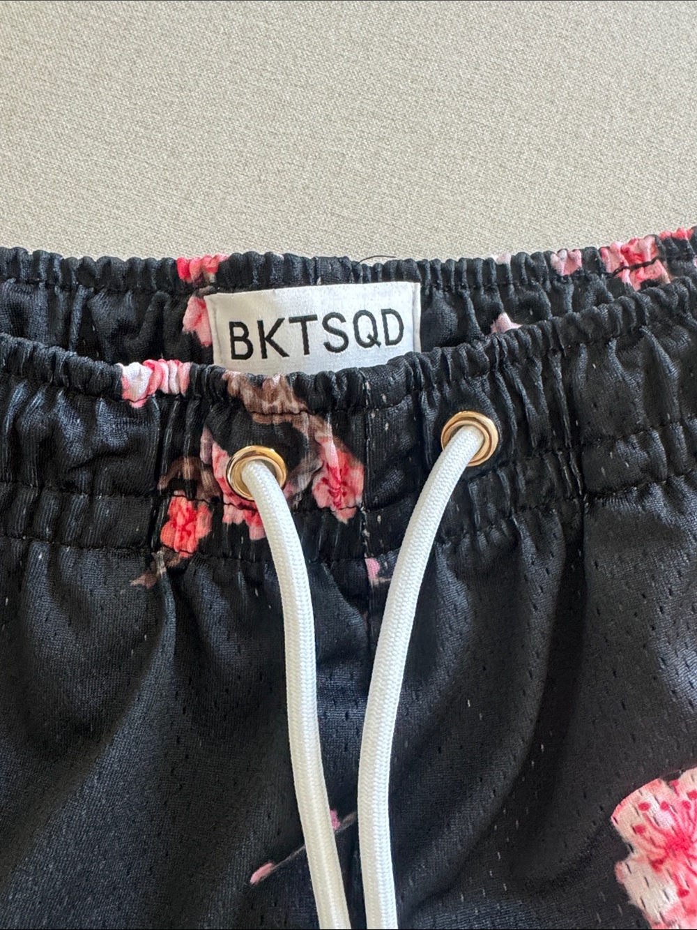 Bucket Squad Shorts Cherry Blossom - Picture 4 of 5